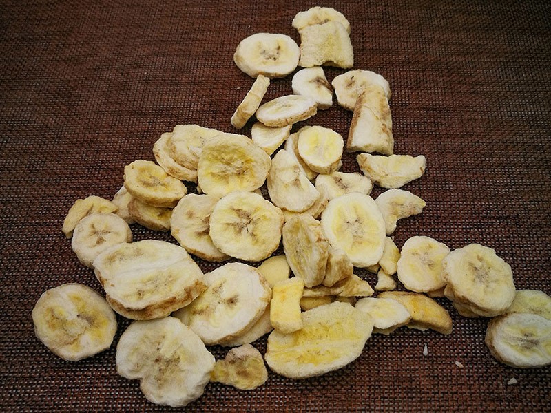 freeze-dried-banana2 freeze-dried-banana2